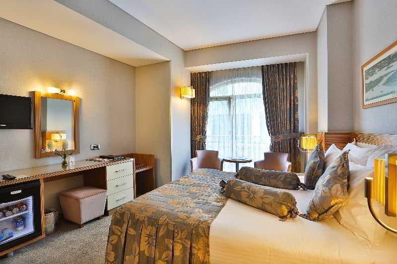 Momento Hotel photo 1