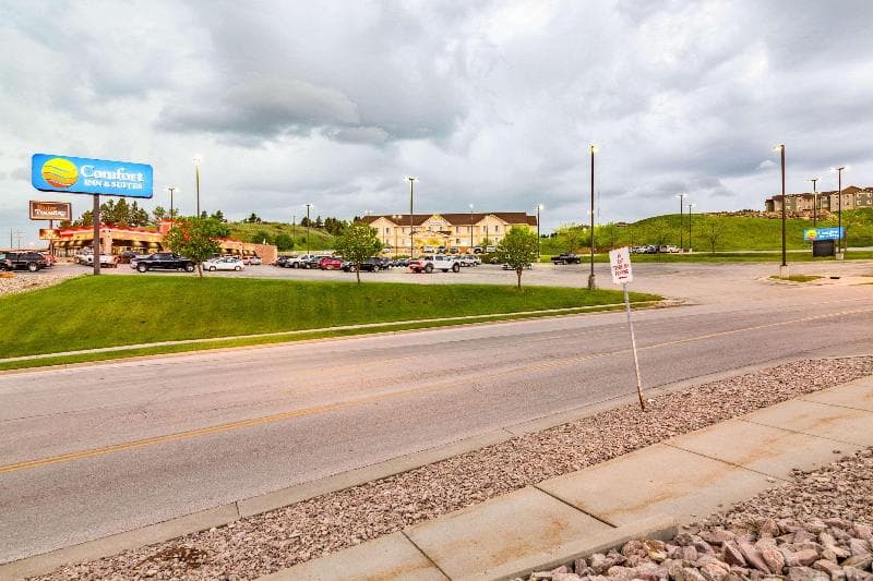 Comfort Inn & Suites photo 1