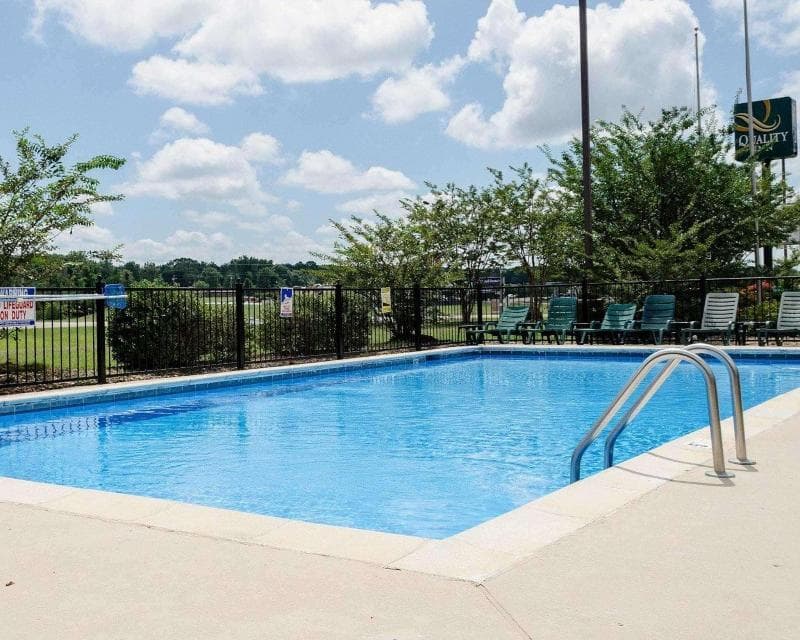 Quality Inn Louisville 3