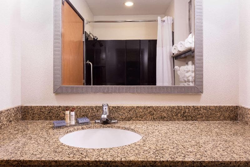 Wingate by Wyndham Athens Near Downtown 4