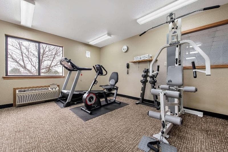 Quality Inn & Suites photo 1