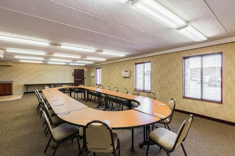 Rodeway Inn photo 1