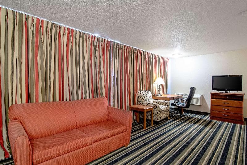 Quality Inn 3