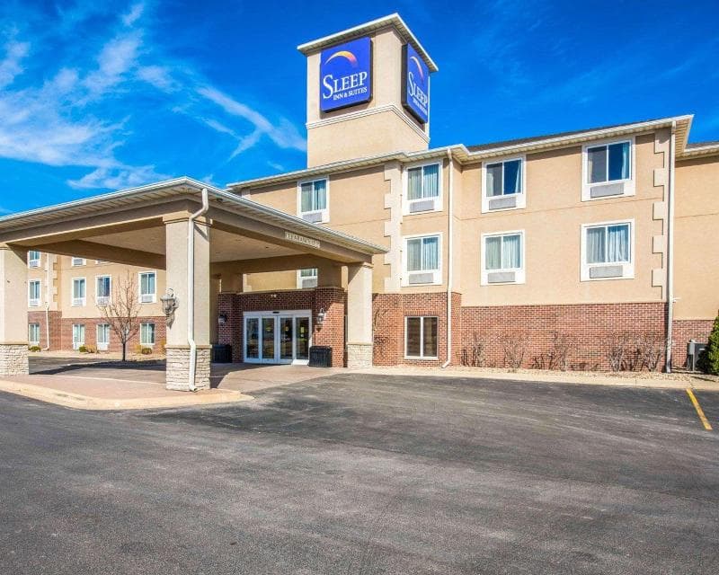 Sleep Inn & Suites photo 1