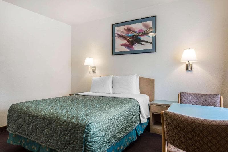 Rodeway Inn Beaumont I-10 1