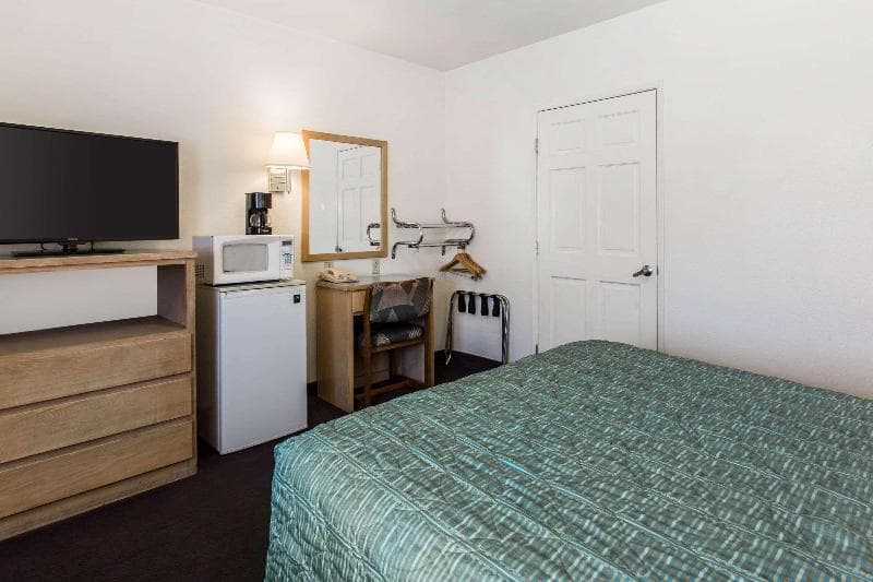 Rodeway Inn Beaumont I-10 3