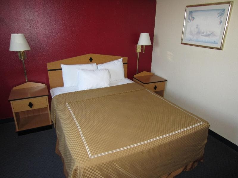 Newton Inn 5