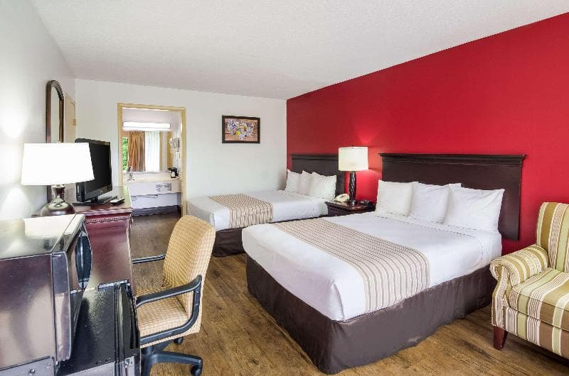 Econo Lodge Marion I-81 2