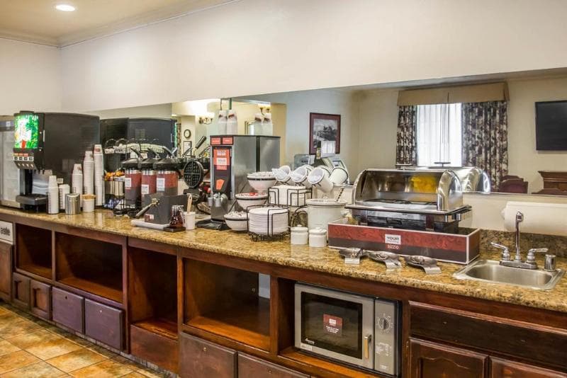 Comfort Inn & Suites Lancaster Antelope Valley 3