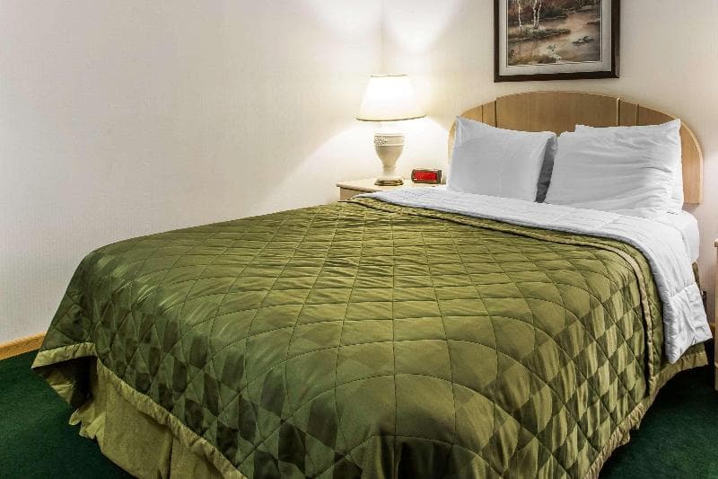Rodeway Inn photo 1