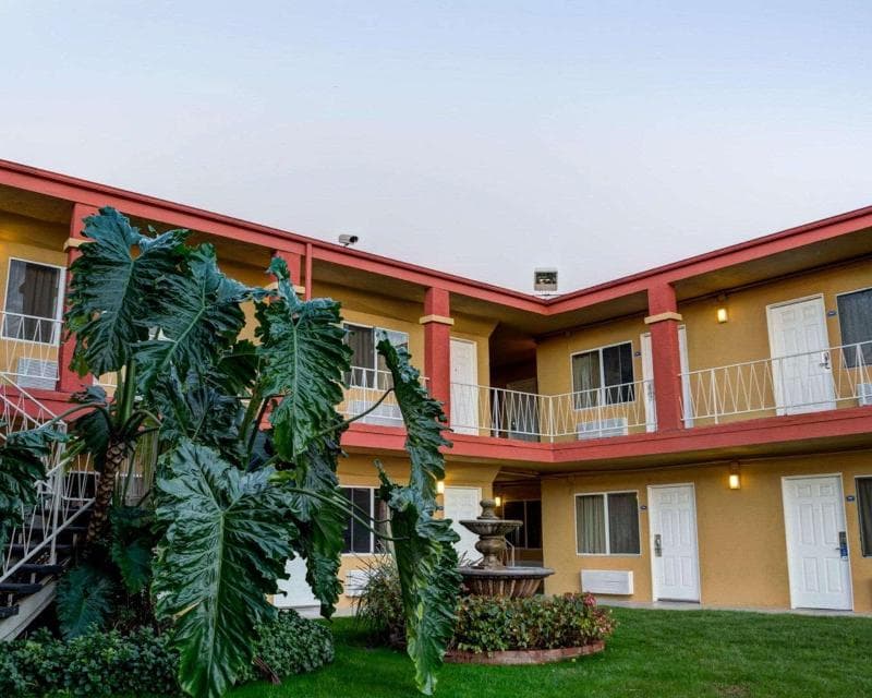 Rodeway Inn Near Venice Beach 3