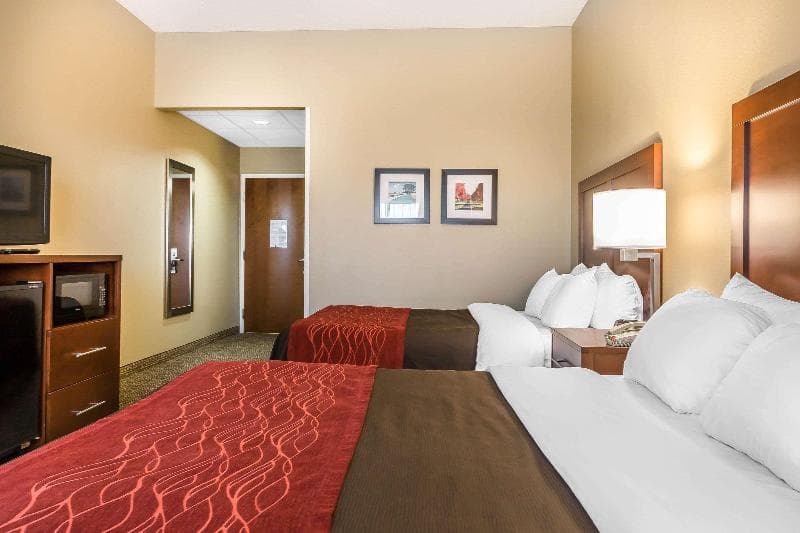 Comfort Inn 4