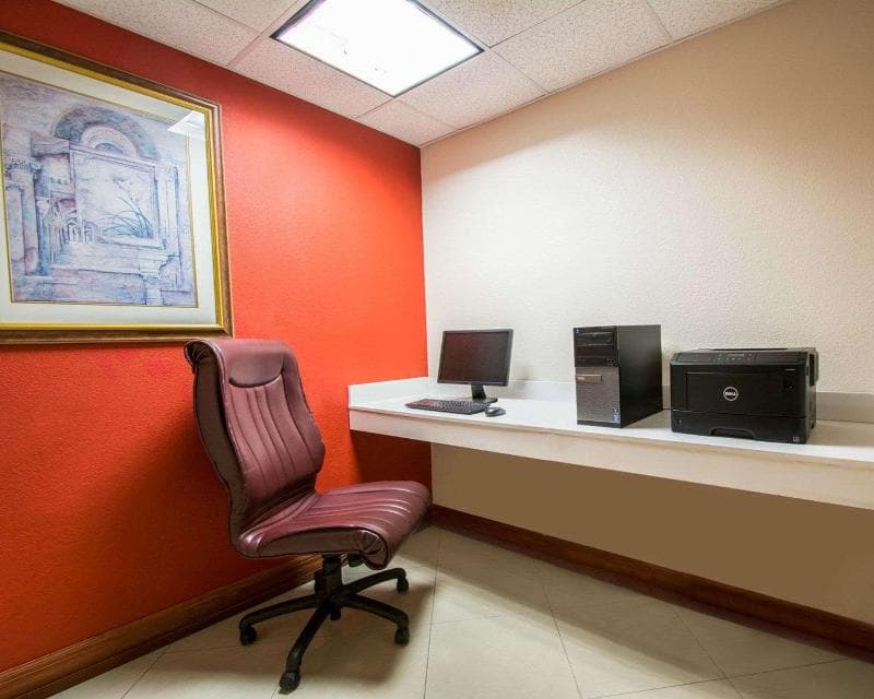 Comfort Suites 5
