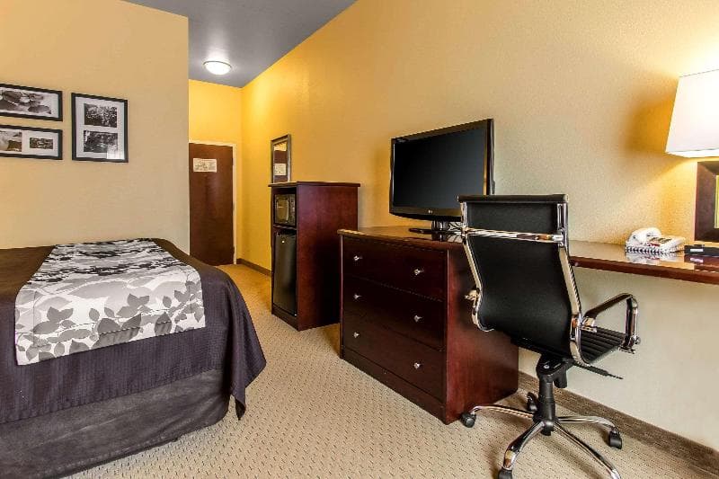 Sleep Inn & Suites 5