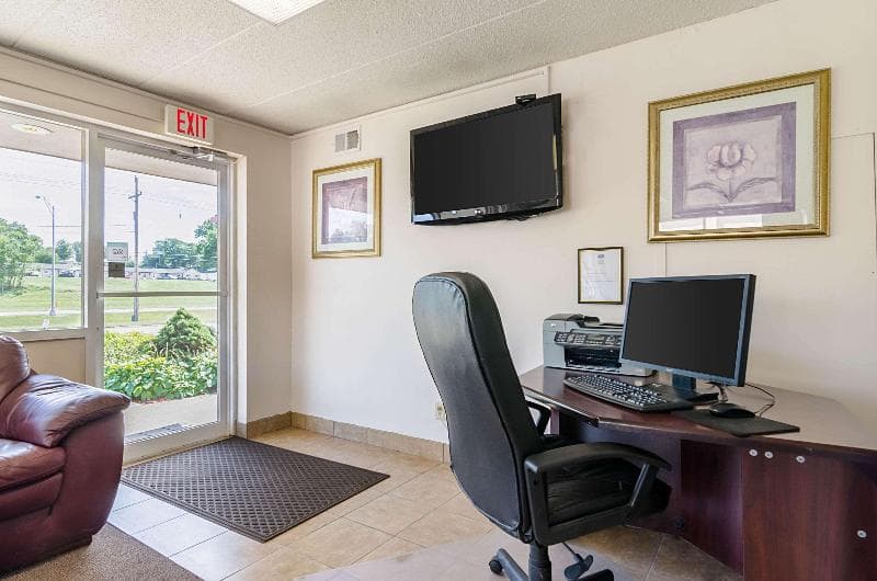 Rodeway Inn Bellevue photo 1