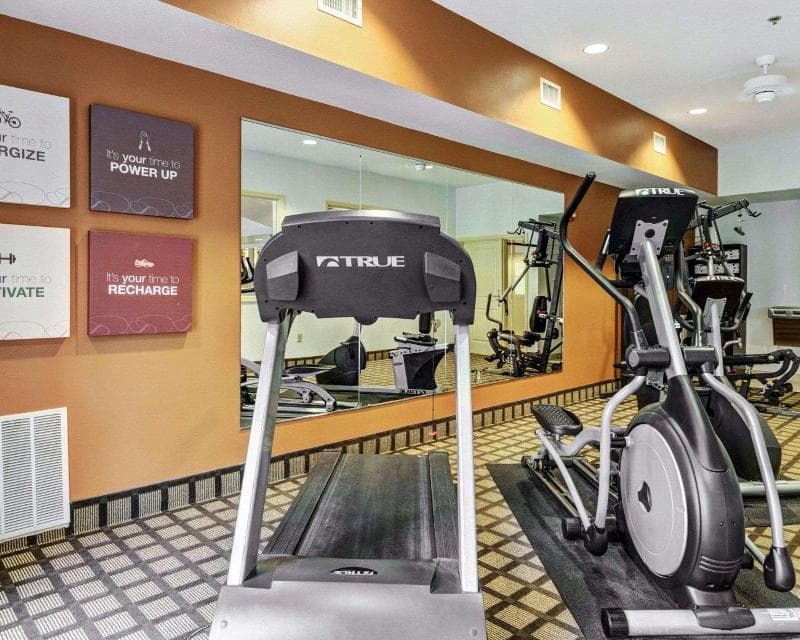 Comfort Suites 3