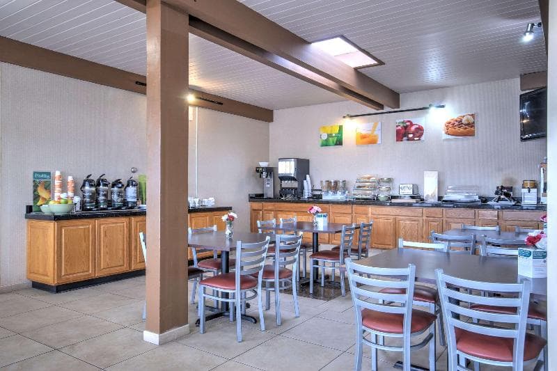 Quality Inn Big Sky 4