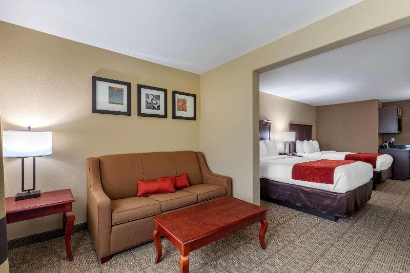 Comfort Suites Dfw-Ennis 5
