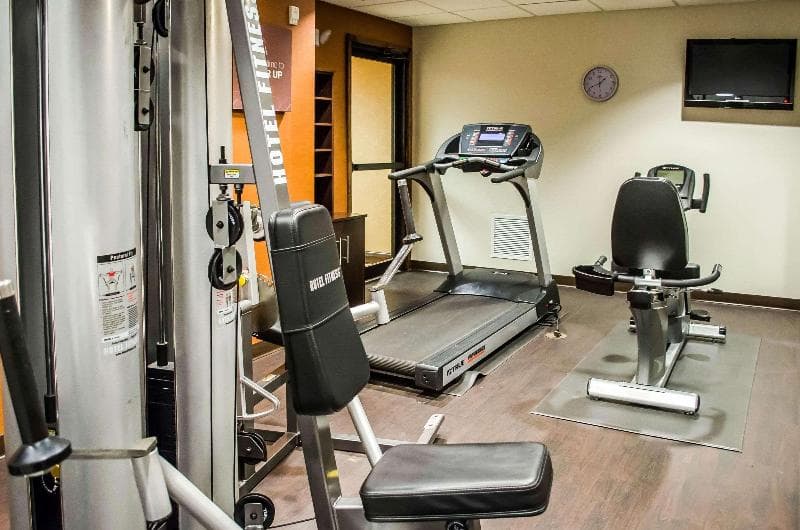 Comfort Suites Mobile 3