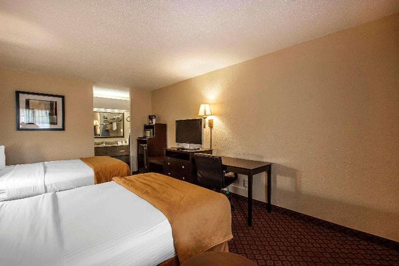 Quality Inn & Suites main