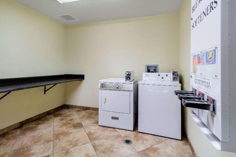 Sleep Inn & Suites 3