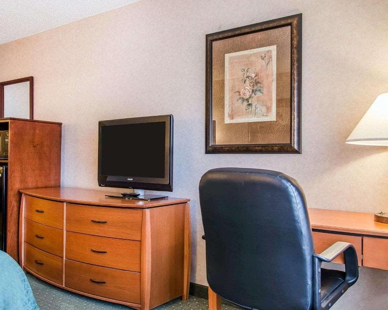 Quality Inn & Suites 3