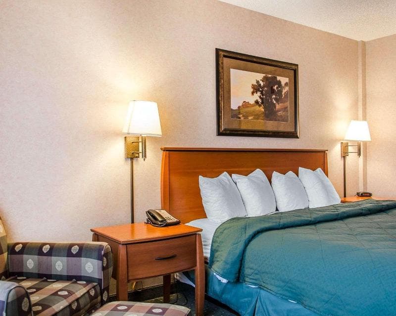 Quality Inn & Suites 5