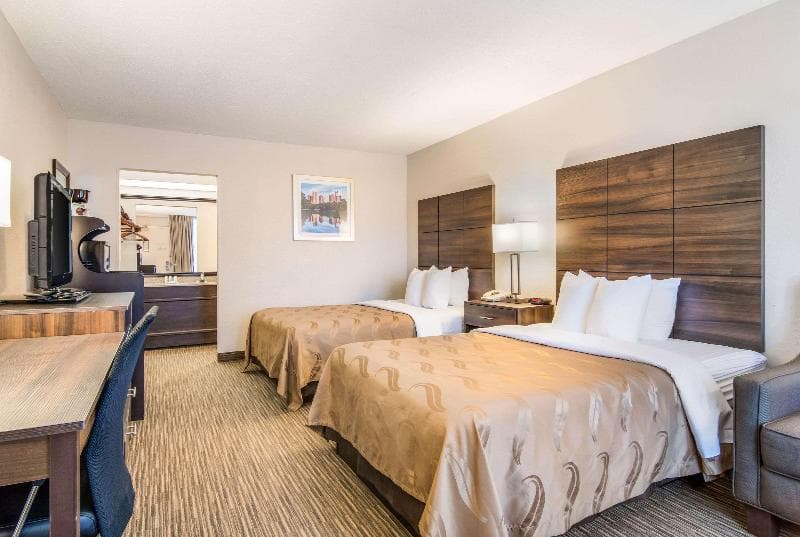 Quality Inn Suwanee 3