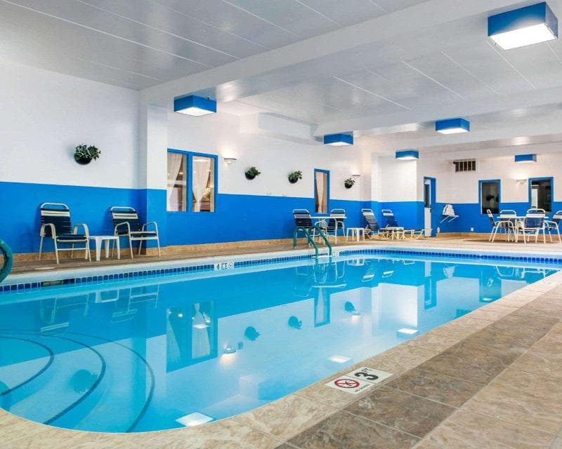 Comfort Inn 3