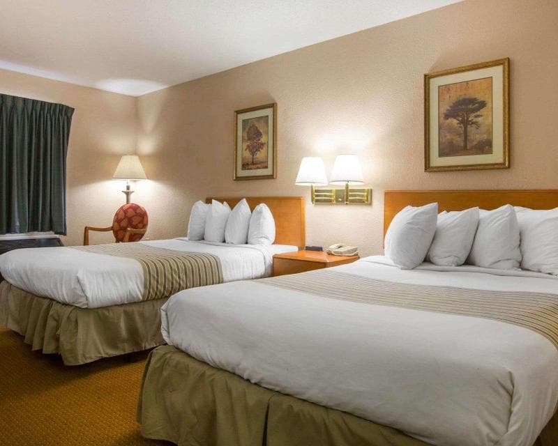 Econo Lodge At Ft. Benning photo 1