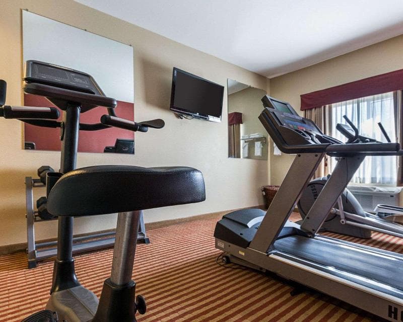 Comfort Inn 3