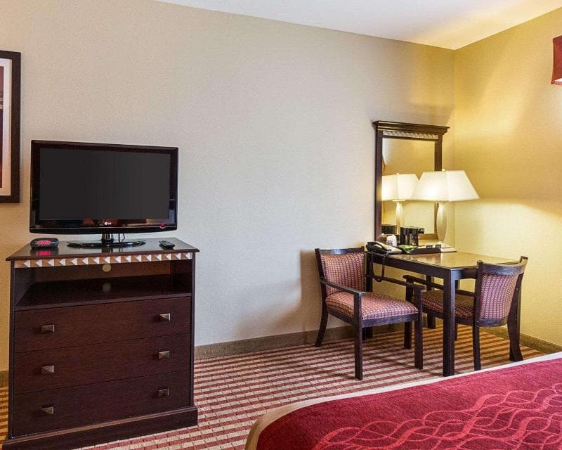 Comfort Inn 5
