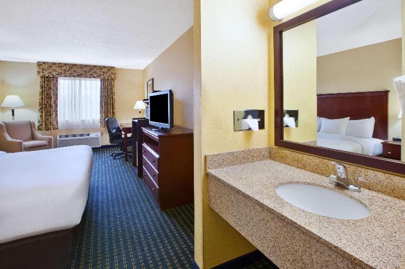 Comfort Inn 2