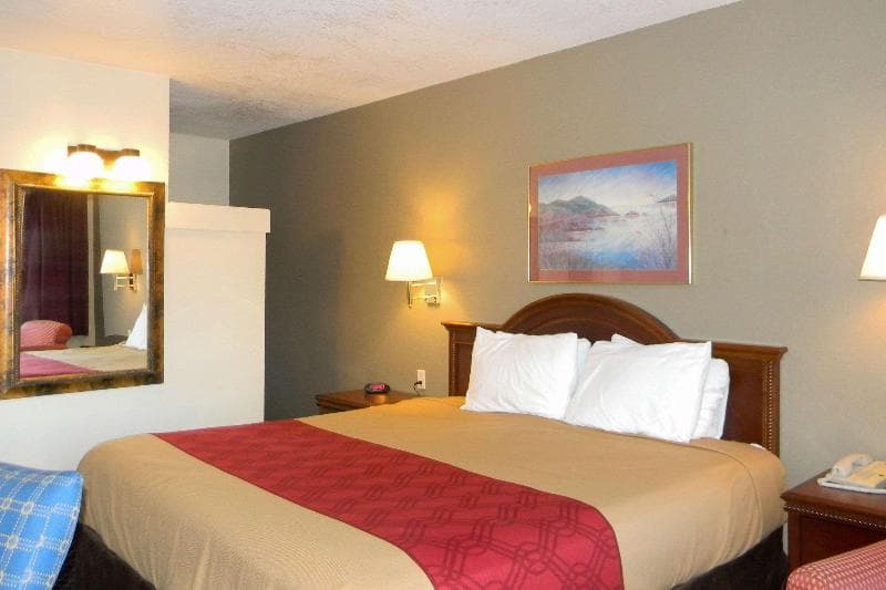 Downtown Inn 3