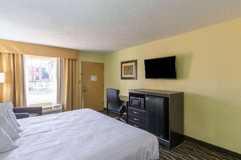 Clarion Inn Columbia Airport 5