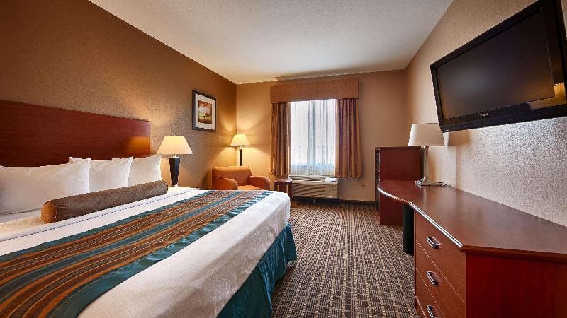 Best Western Orange Inn & Suites 4