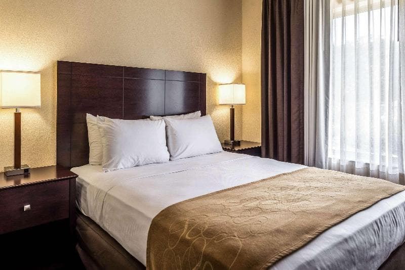 Comfort Suites 4