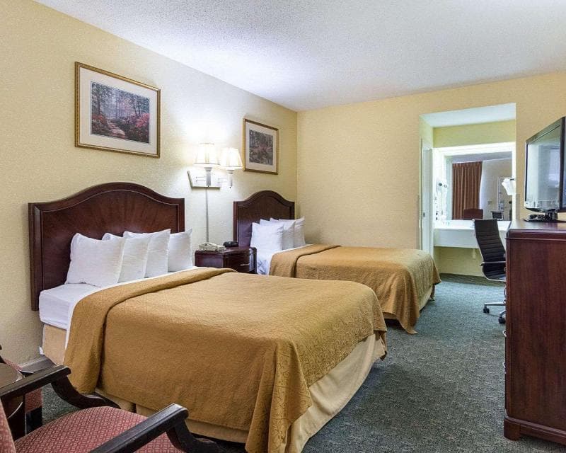 Quality Inn & Suites Franklin photo 1