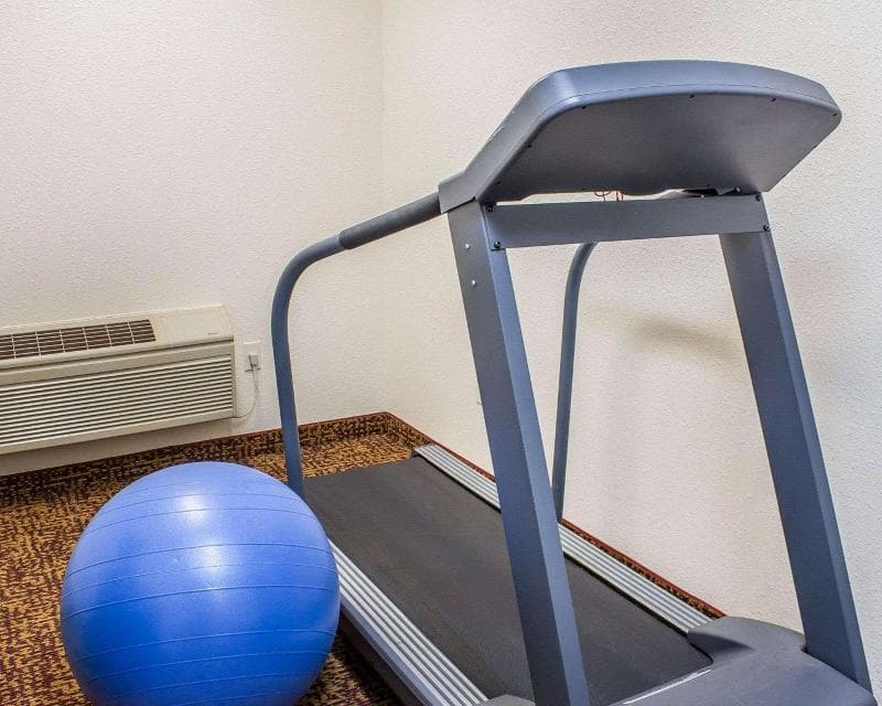 Rodeway Inn & Suites near Okoboji Lake 1