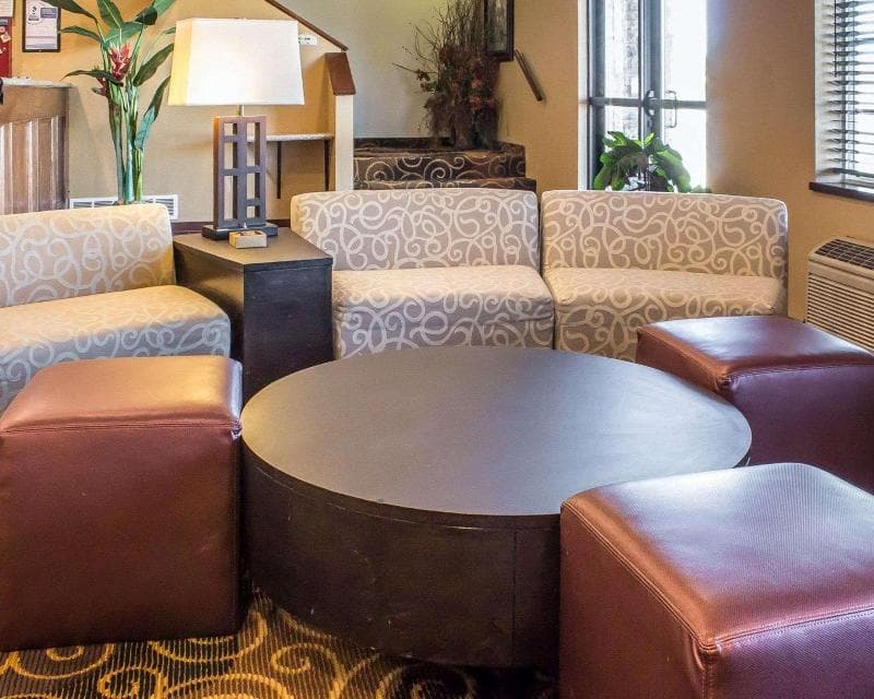 Rodeway Inn & Suites near Okoboji Lake 3