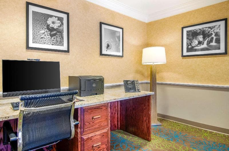 Sleep Inn & Suites photo 1