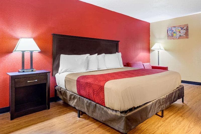 Econo Lodge Burlington I-40 3