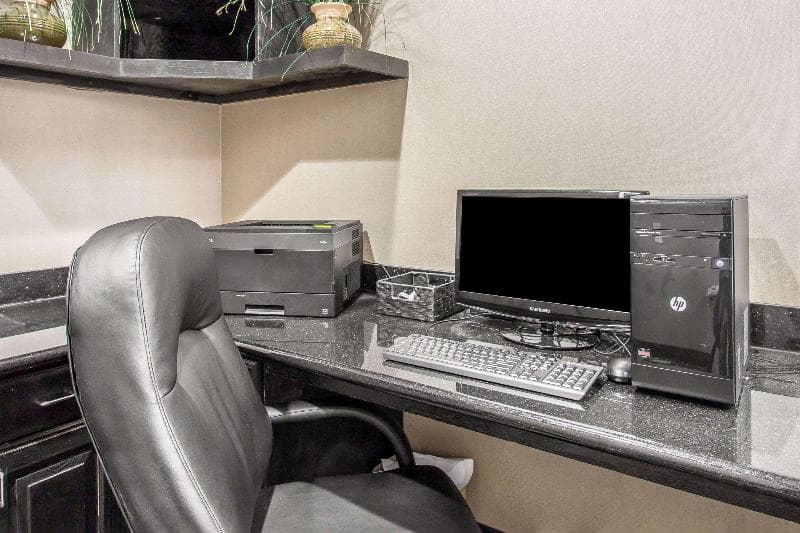 Sleep Inn & Suites West Medical Center 1