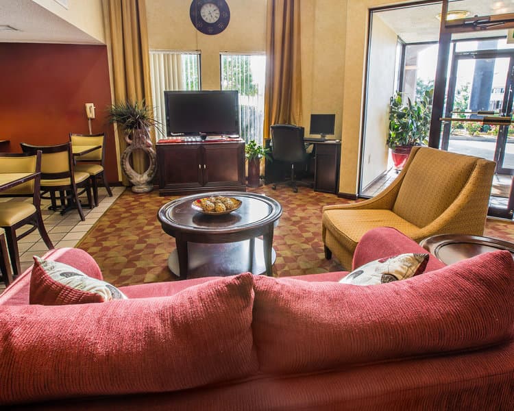 Red Roof Inn & Suites Oxford 2