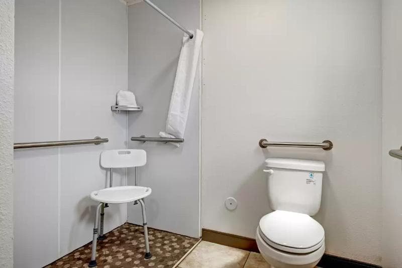Quality Inn 3