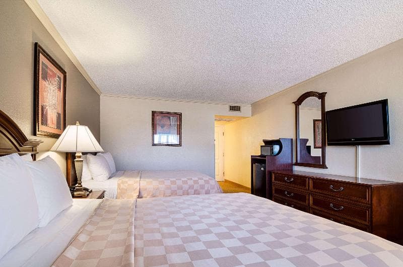 Clarion Inn 2