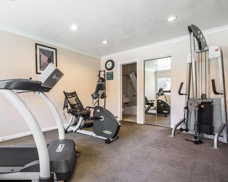 Quality Inn And Suites Thousand Oaks - Us101 photo 1