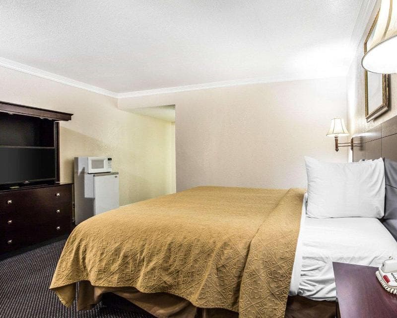 Quality Inn And Suites Thousand Oaks - Us101 5