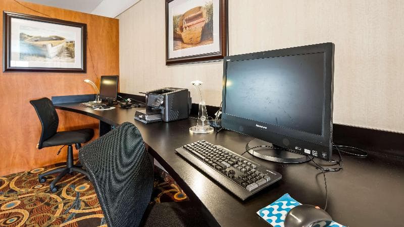 Best Western Plus Seabrook Suites photo 1