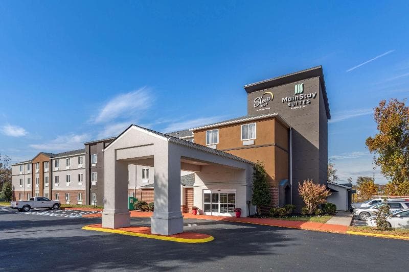 Sleep Inn & Suites 2